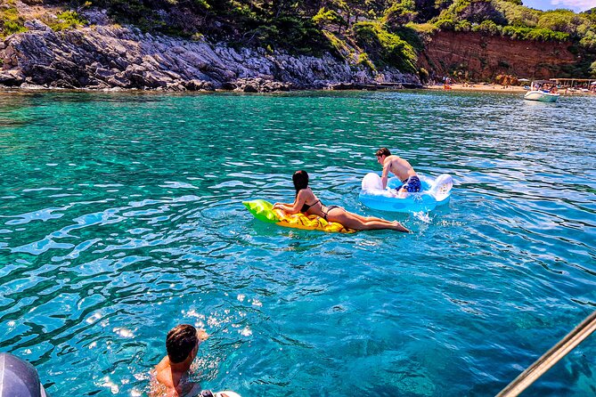 Private Full day Elafiti islands and Blue cave tour - How the private format changes the day