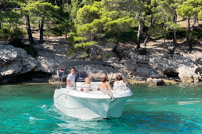 Private Full-Day Tour of Elaphiti Islands by Speedboat - The best part may be the places between islands