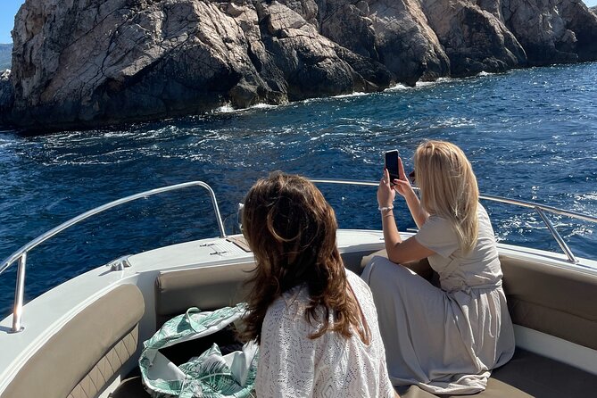 Private Full-Day Tour of Elaphiti Islands by Speedboat - What the skipper adds to the experience