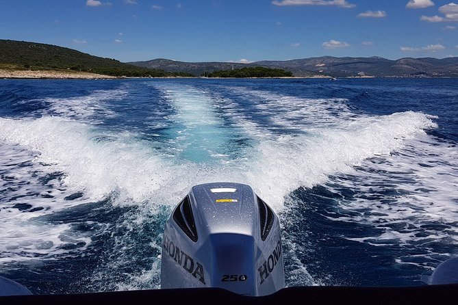 Private Half-Day Boat Tour:Blue Lagoon & 2 islands From Trogir - Sveta Fumija for peace and small beaches