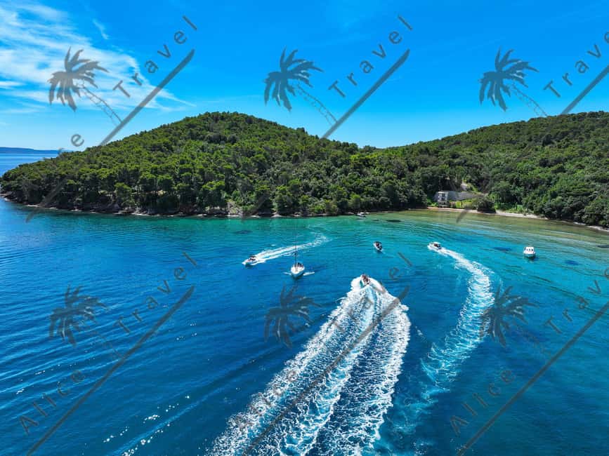 Private Island Hopping Boat tour around Zadar with Drinks - Leaving Foša for a private Adriatic outing