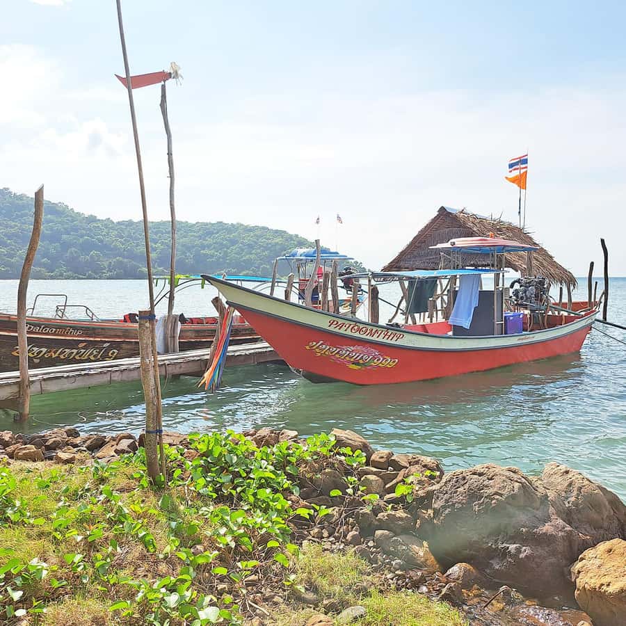 PRIVATE KOH SAMUI TOURS - SECRET ISLANDS BOAT TRIP - Snorkeling near Koh Tan