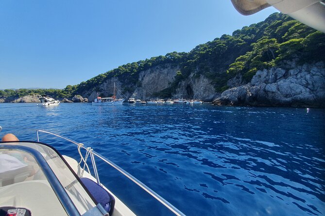 Private Local Guided Speedboat Tour in Dubrovnik Archipelago - Šunj Beach: the main sandy beach stop