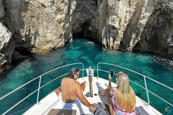 Private Noon Escape Tour to Elaphite Islands Hidden Gems - Why this four-hour boat trip works well from Dubrovnik