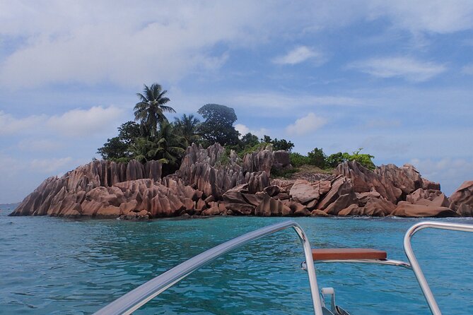 Private Seychelles Islands Tour by Boat with snacks & drinks - Snacks, drinks, and the value of a private boat