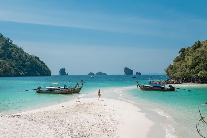 Private Tour to Hong Islands & 4 Islands with Sunset & Night Snorkel - What this private Krabi tour is really offering