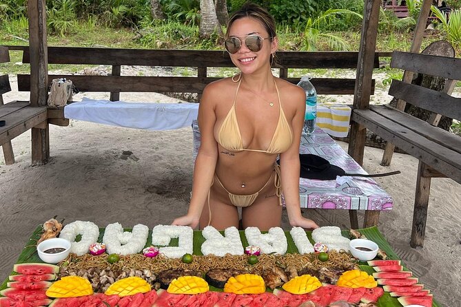 Private Tri Island Hopping & Boodle Fight Lunch in Siargao Island - Does $155.12 per person make sense?