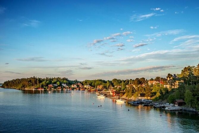 Private Yacht Cruise with Lunch or Dinner in Stockholm Archipelago - The practical booking decision