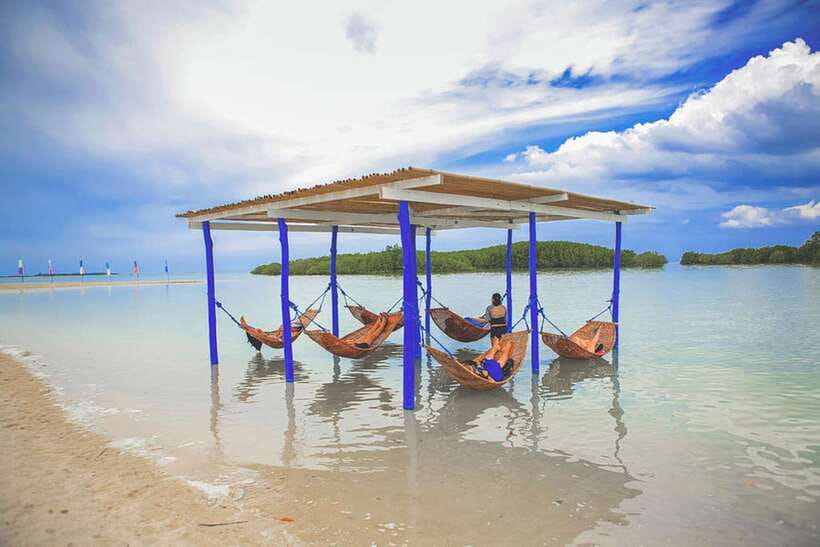 Puerto Princesa: Honda Bay Island Hopping & Optional Massage - Luli Island and Its Vanishing Sandbar