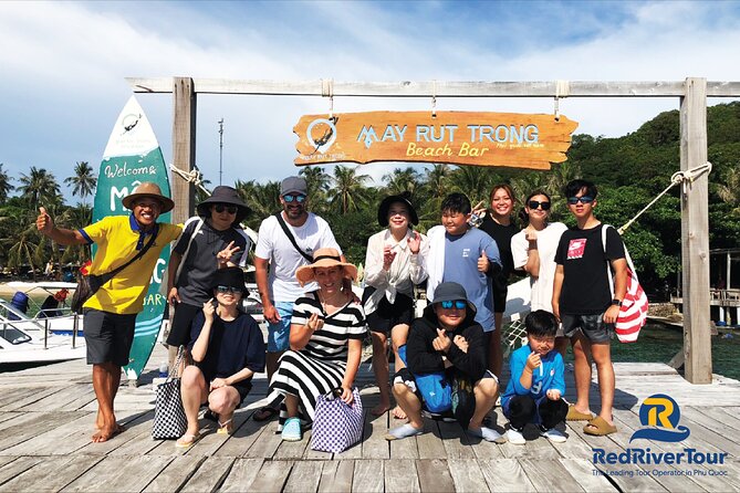 RED RIVER TOUR (Private tour): 4 ISLANDS TOUR BY SPEEDBOAT - The guides can shape the whole day