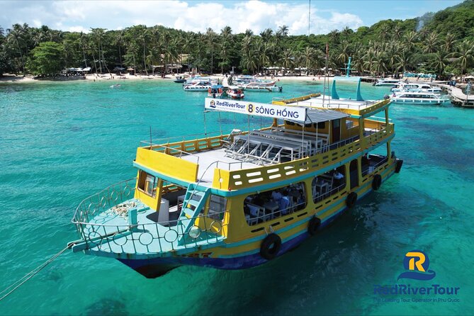 RED RIVER TOUR (Share group): DISCOVERY 3 ISLANDS BY BOAT - Lunch onboard from 12:30 to 1:00 p.m.