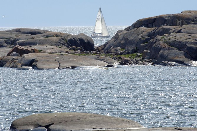 Redrib Archipelago Experience - A picnic lunch with local touches