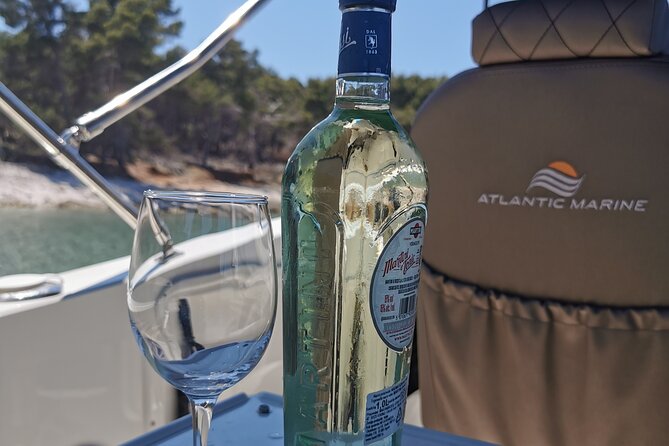 Rent a luxury speed boat for great fun on this Elaphiti Islands tour - Drinks, shade, and what you still need to bring