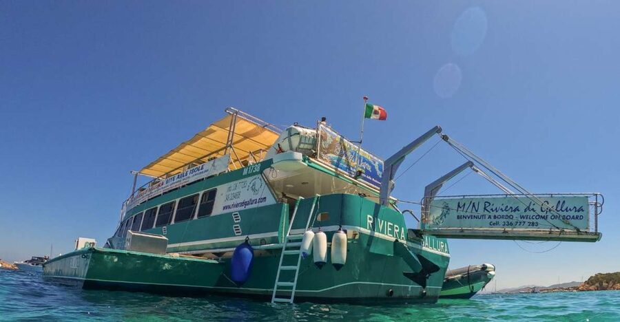 Riviera di Gallura_Excursions La Maddalena Archipelago - Who will enjoy this excursion most