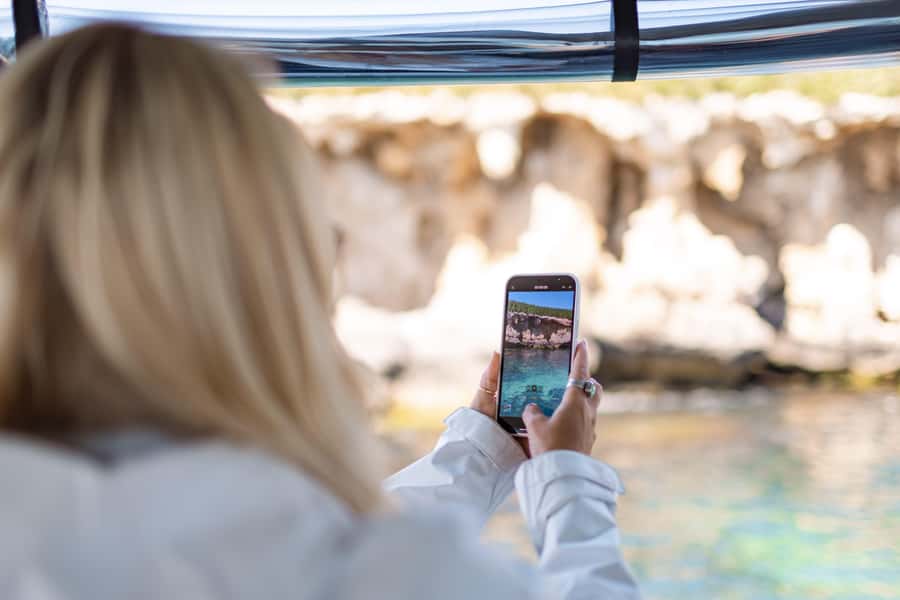 Rockingham: Shoalwater Islands, Dolphins, and Sea Lions Tour - Dolphin watching without a guarantee