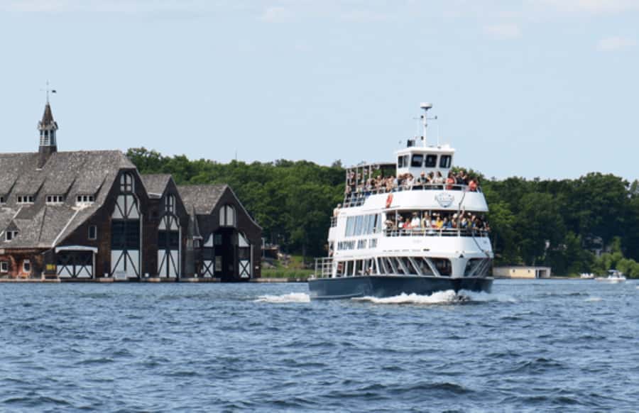 Rockport, ON: 1000 Islands/Boldt Castle Sightseeing Cruises - What the castles and islands add to the cruise
