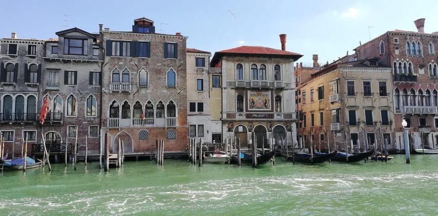 Rome: Venice Day Trip with Islands Cruise and City Walk - Murano and the art of making glass