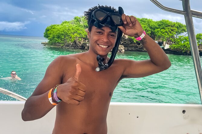 Rosario Islands Trip visiting Cholon, Playa Blanca and Snorkel - Food, drinks, and dietary needs
