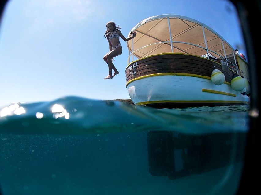 Rovinj Islands Boat Tour with Swimming - Swimming at Dvije Sestrice