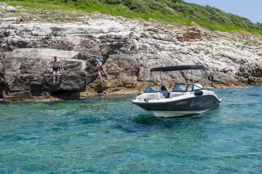 Rovinj: Rovinj Archipelago and South Coves Speedboat Tour - Two Sisters and the first real swim