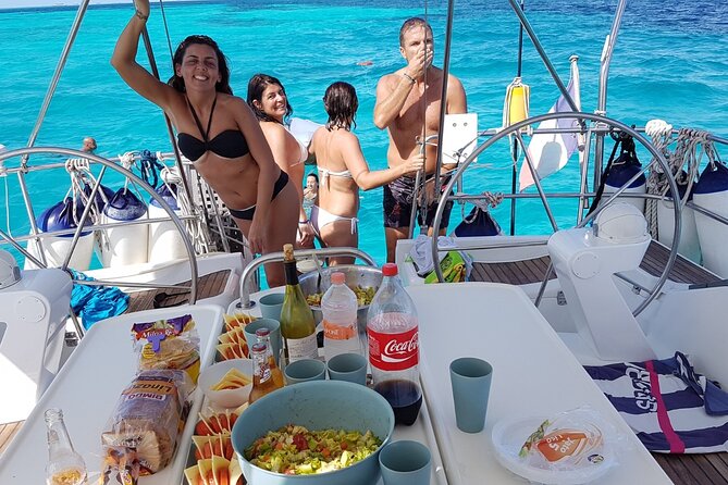 Sailing boat from Santa Teresa di Gallura to the Maddalena Archipelago - Spargi and the clearest swimming water