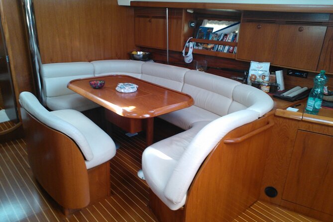 Sailing boat from Santa Teresa di Gallura to the Maddalena Archipelago - Meals, drinks, and life aboard