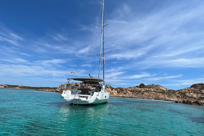 Sailing boat tour in the La Maddalena archipelago - Starting in Palau at 8:30 a.m.