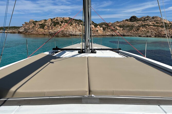 Sailing boat tour in the La Maddalena archipelago - Who will enjoy this sailing day most?