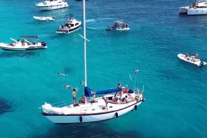 Sailing La Maddalena Archipelago with a USCG licensed captain. - Isola di Spargi: beaches and clear water