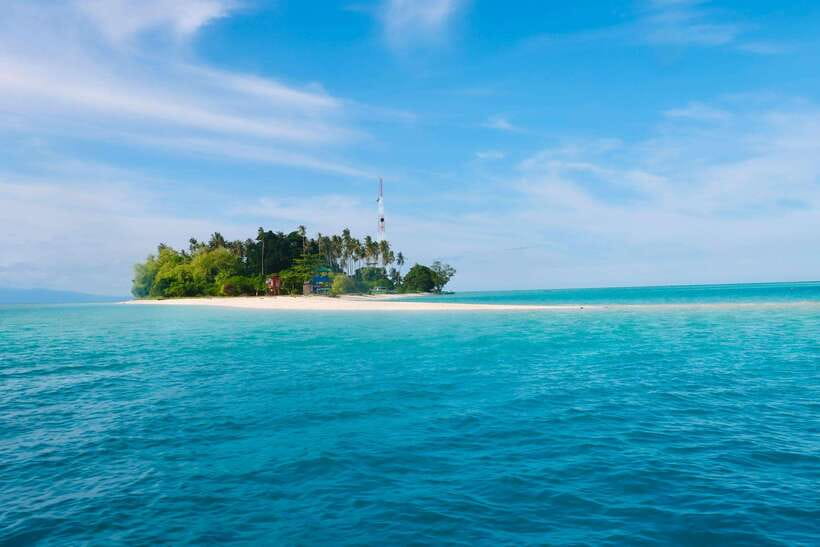 Semporna: Explore 3 Islands Tour Snorkel or Dive & Lunch - What this Semporna day costs and what you get