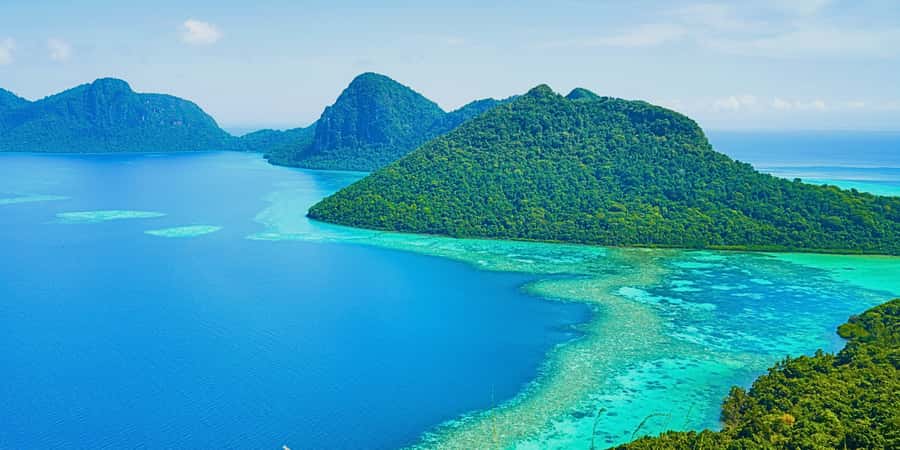 Semporna : Island Hopping Semporna Adventure - Bohey Dulang: the climb earns its view