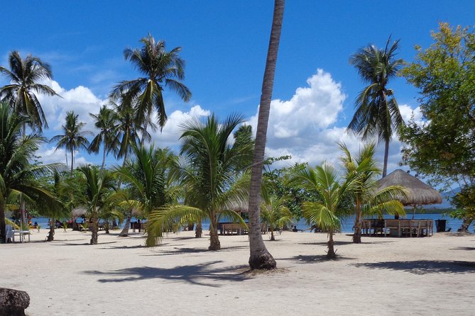 Shore excursion: Puerto Princesa Island Hopping Tour - What your Honda Bay day looks like