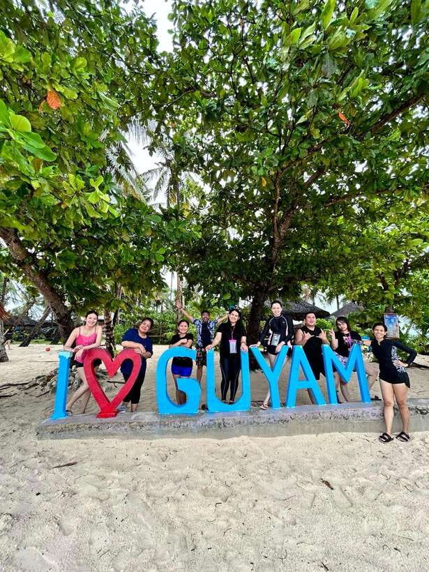 Siargao:Tri Island Hopping Naked Island, Daku, Guyam w/Lunch - Who should book this tour?