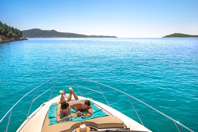 Small group tour by premium yacht to Elaphite Islands - Why this yacht trip works well from Dubrovnik