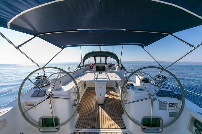 Spend an unforgettable day sailing through the stunning Brač archipelago - The return to Omiš at 6 p.m.