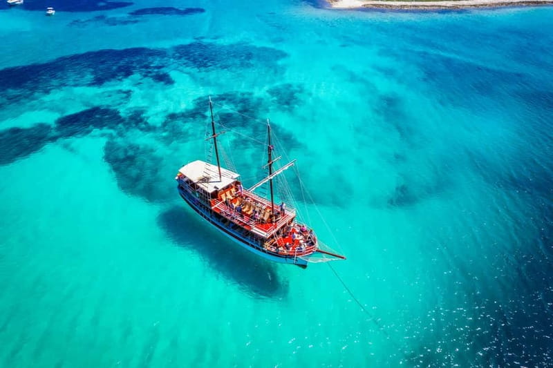 Split: 3 Island & Blue Lagoon Cruise with Lunch & Drinks - A historic boat with room to relax