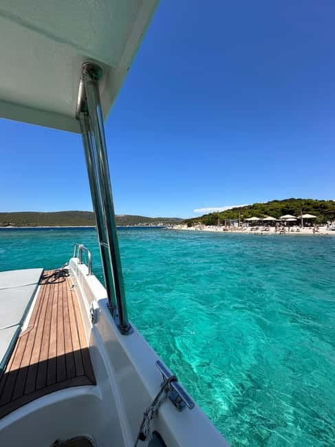 Split: 5 Islands Full-Day Tour to Blue Cave, Vis & Hvar - Swimming and snorkeling at Budikovac Lagoon