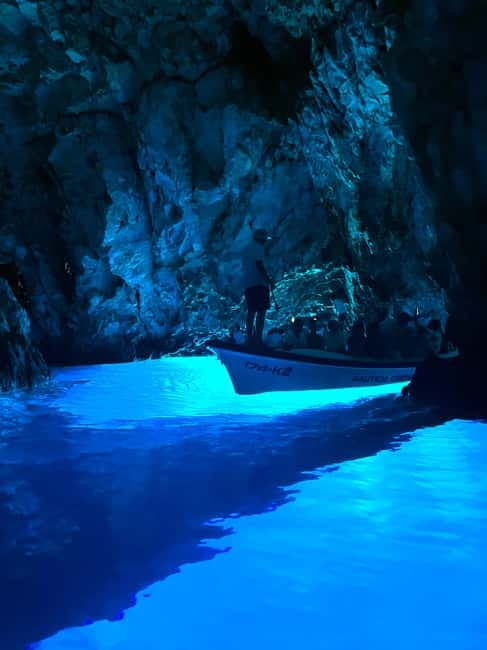 Split: 5 Islands Full-Day Tour to Blue Cave, Vis & Hvar - The early run to Bisevo and the Blue Cave