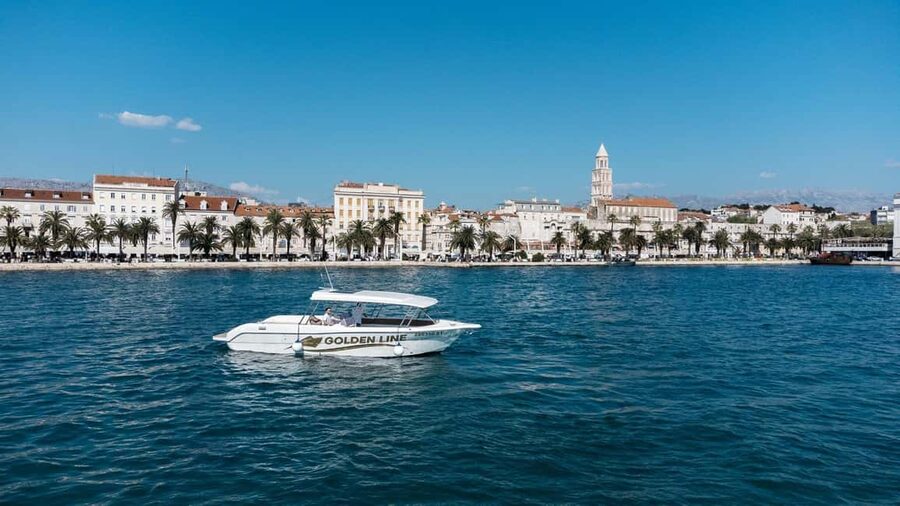 Split: Blue Cave & 5 Island Tour - Entering the Blue Cave on Biševo Island