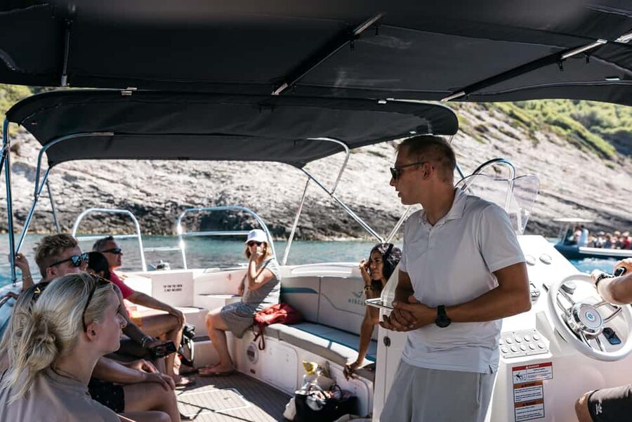 Split: Blue Cave, Hvar, and 5 Islands Boat Tour - Budikovac Blue Lagoon and the best water time