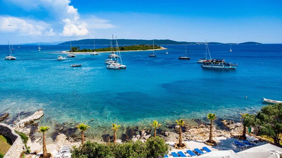 Split: Blue Lagoon 3 Islands All-Inclusive Cruise with Lunch - Leaving Split Port at 9:00 am