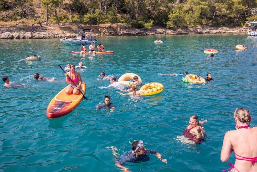 Split: Blue Lagoon & 3 Islands hopping with Lunch & Drinks - The day at a glance