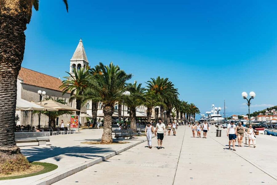 Split/Trogir: Blue Lagoon and 3 Islands Speedboat Tour - Should you book the Blue Lagoon and three-island route?