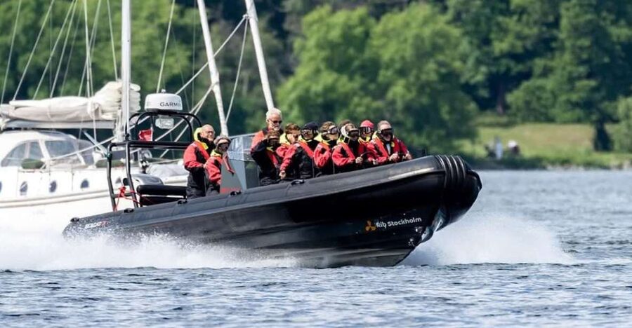Stockholm: 2-Hour RIB Speed Boat Tour of the Archipelago - Passing Södermalm and Nacka as the speed picks up