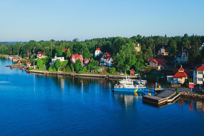 Stockholm Archipelago Boat Cruise, Gamla Stan Walking Tour - Cruising through Stockholm’s islands