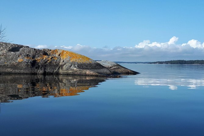 Stockholm Archipelago Kayaking Day Tour - Paddling through Stockholm’s rocky archipelago