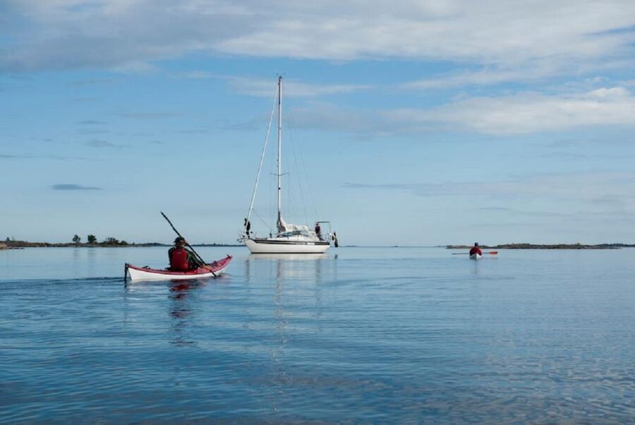 Stockholm: Full-Day Archipelago Kayaking Adventure - Swimming and cliff jumping for the willing
