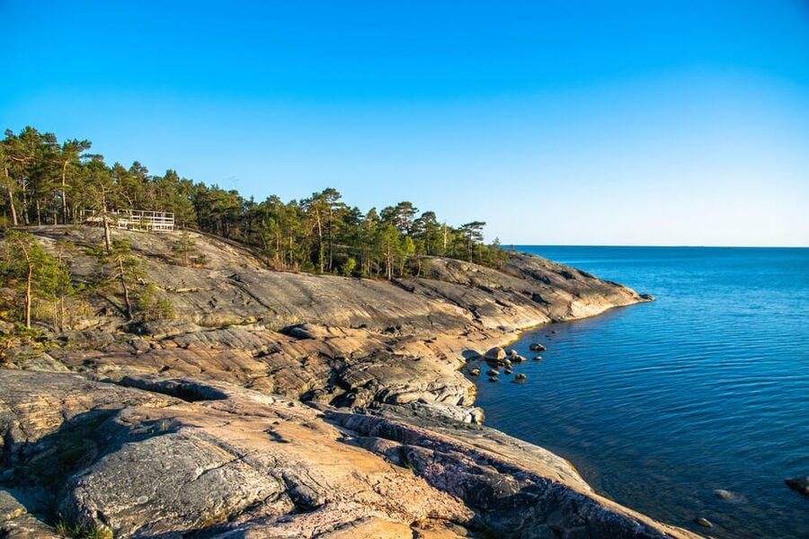 Sunset in the archipelago from Helsinki - Practical planning for the evening