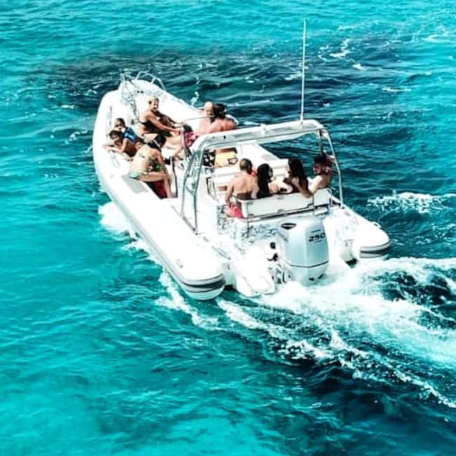 Tavolara: 5 Islands tour from San Teodoro's beach - Isola Piana and the sculpted coast near Cala Girgolu