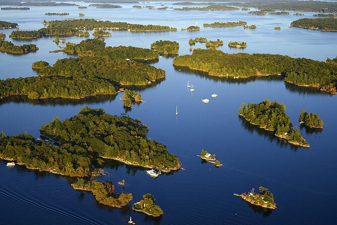 The Ultimate Heart of 1000 Islands Sightseeing Boat Tour - Boldt Castle and the story behind Heart Island